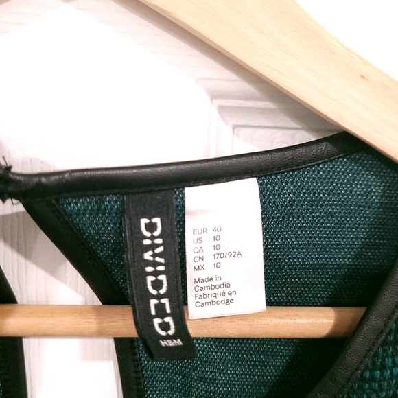 Tweed like dress - Picture 2 of 6